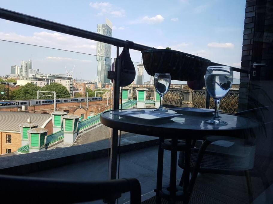 Free Parking- Water-side * Manchester